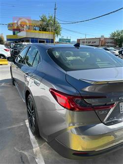 تۆیۆتا کامری